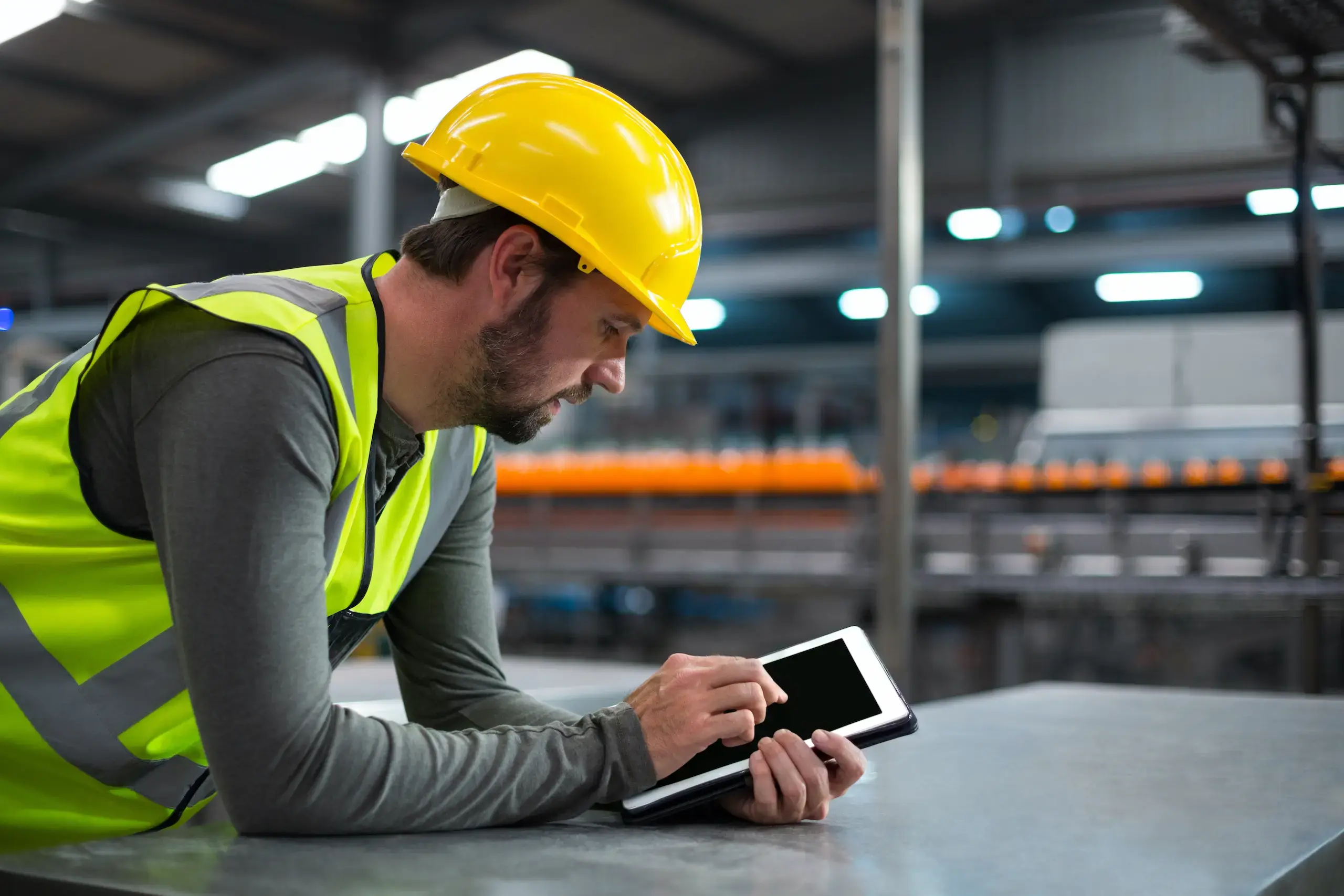 Blended Learning for Field Workers: A Design Guide for Industrial Training Programs